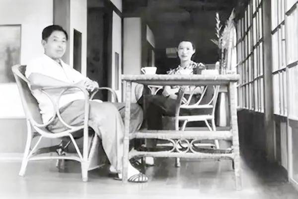 张学良唯一在世的儿子,在美国长大不会说中文,64岁才首次回大陆_手机搜狐网