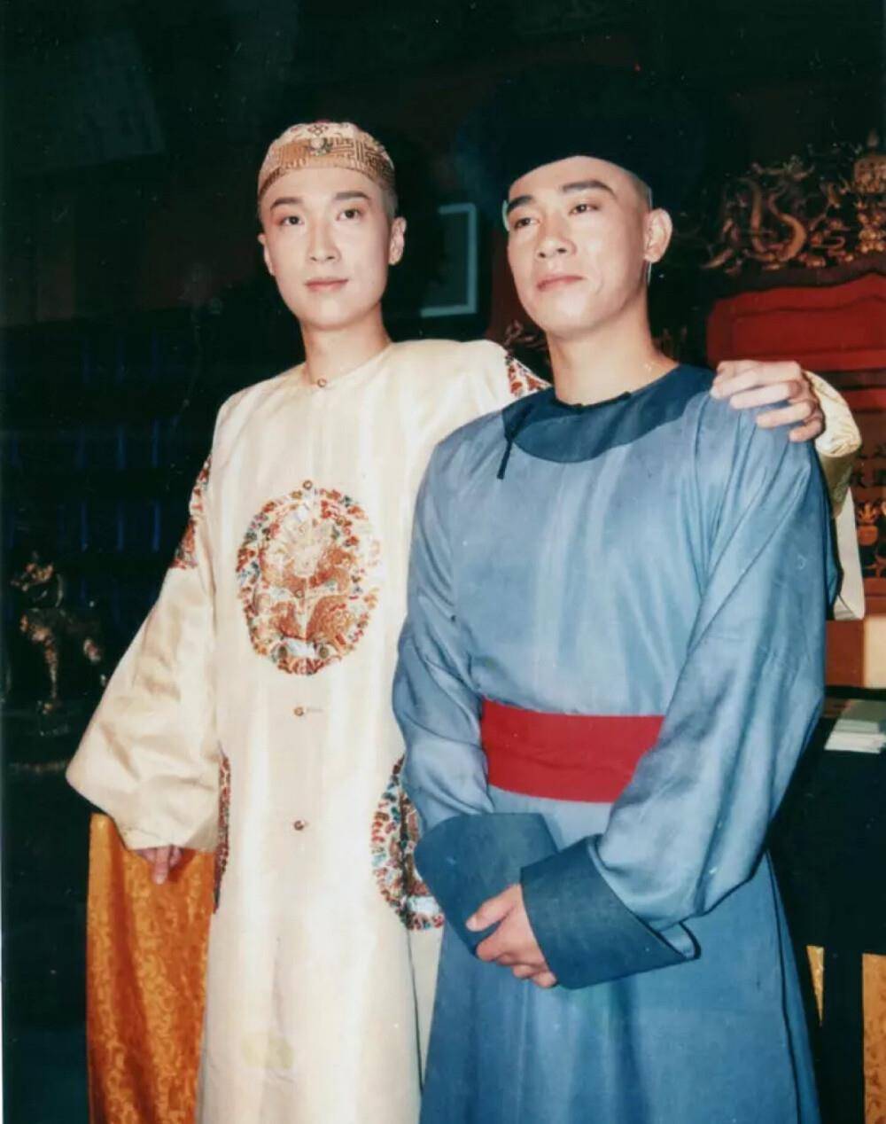 梁小冰_少霞_生活