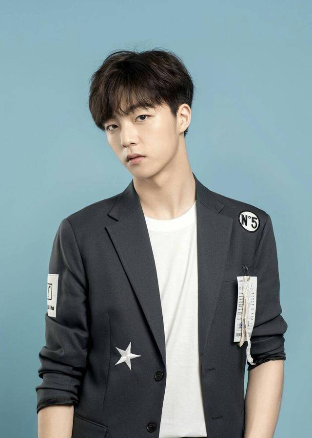 两次喊错马思纯的名字,王嘉尔听懵了不敢信_谢娜_林允儿_迪丽热巴