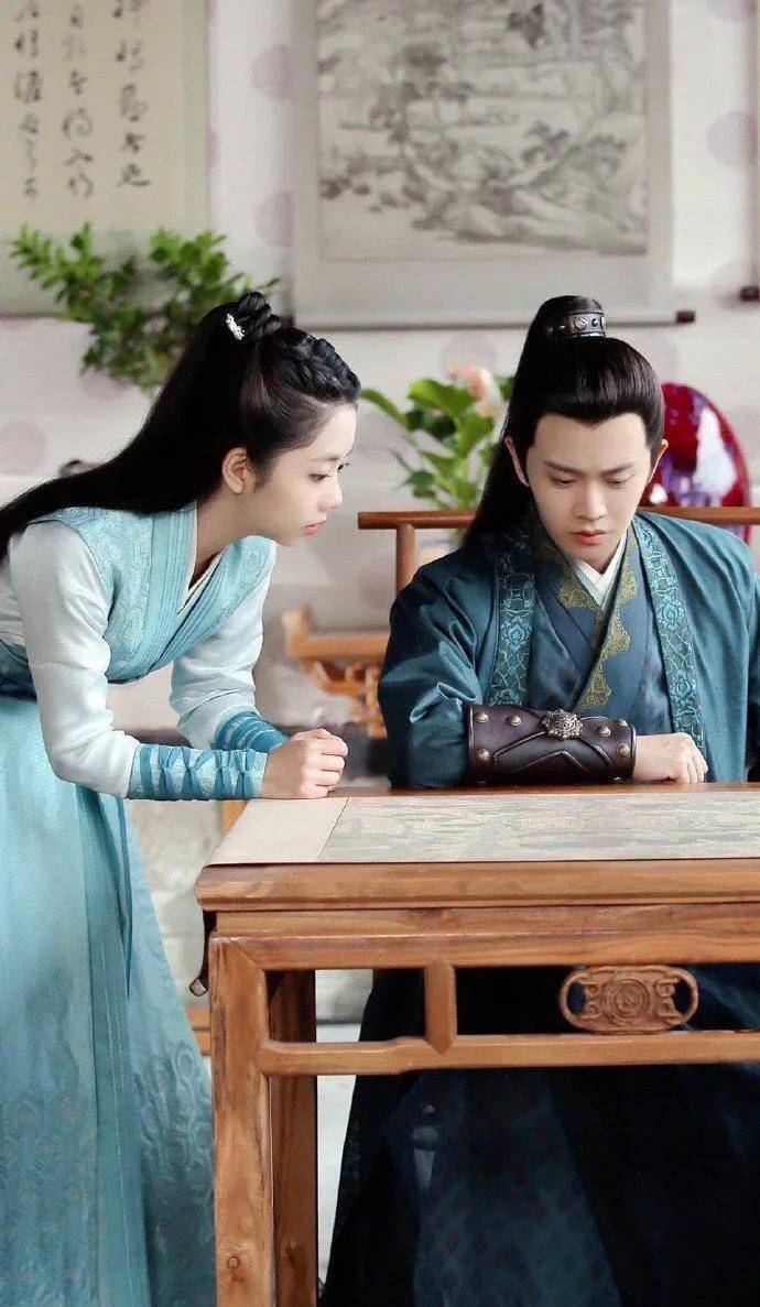 任嘉伦和她可能会二度合作?这也太惊喜了吧_谭松韵_俩人_锦衣