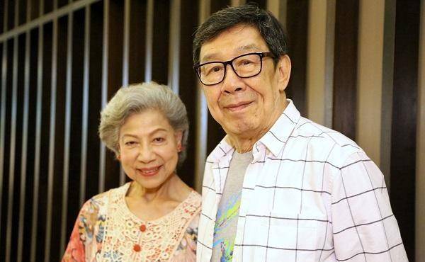 "鬼后"罗兰:凭裘千尺走红,87岁无人敢娶,却被古天乐视为亲人_母亲