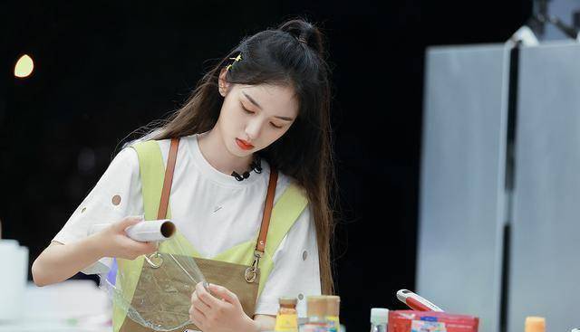 《中餐厅5》皇族开会体验生活姚安娜连葱都不认识龚俊任务重_性格