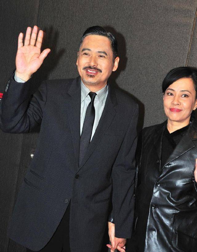 曾与周润发经历9个月的婚姻,如今59岁过成这样_余安安_女儿_李万祺