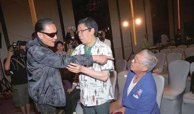 87岁曾江猝死酒店,去世前向女儿求救称胸口疼,曾被谢贤怒甩耳光_王羽