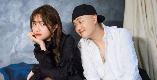 包贝尔求婚时很穷,借陈赫的钱买戒指,你猜包文婧的反应是什么_时候