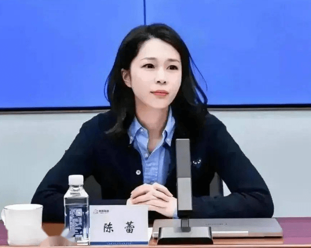 浙江一大型私企迎来"2代女掌门",36岁就当董事长,羡慕不来_陈蕾_家长