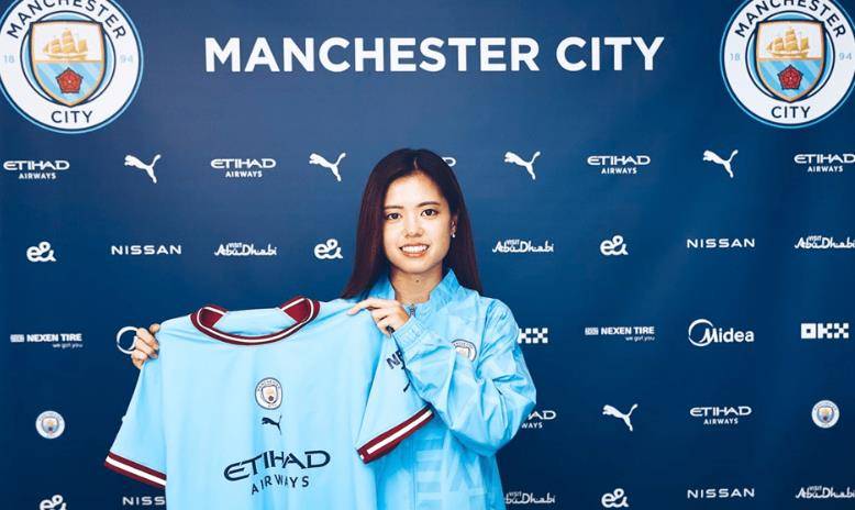 长谷川唯是1997年生人,年仅26岁便先后为ac米兰女