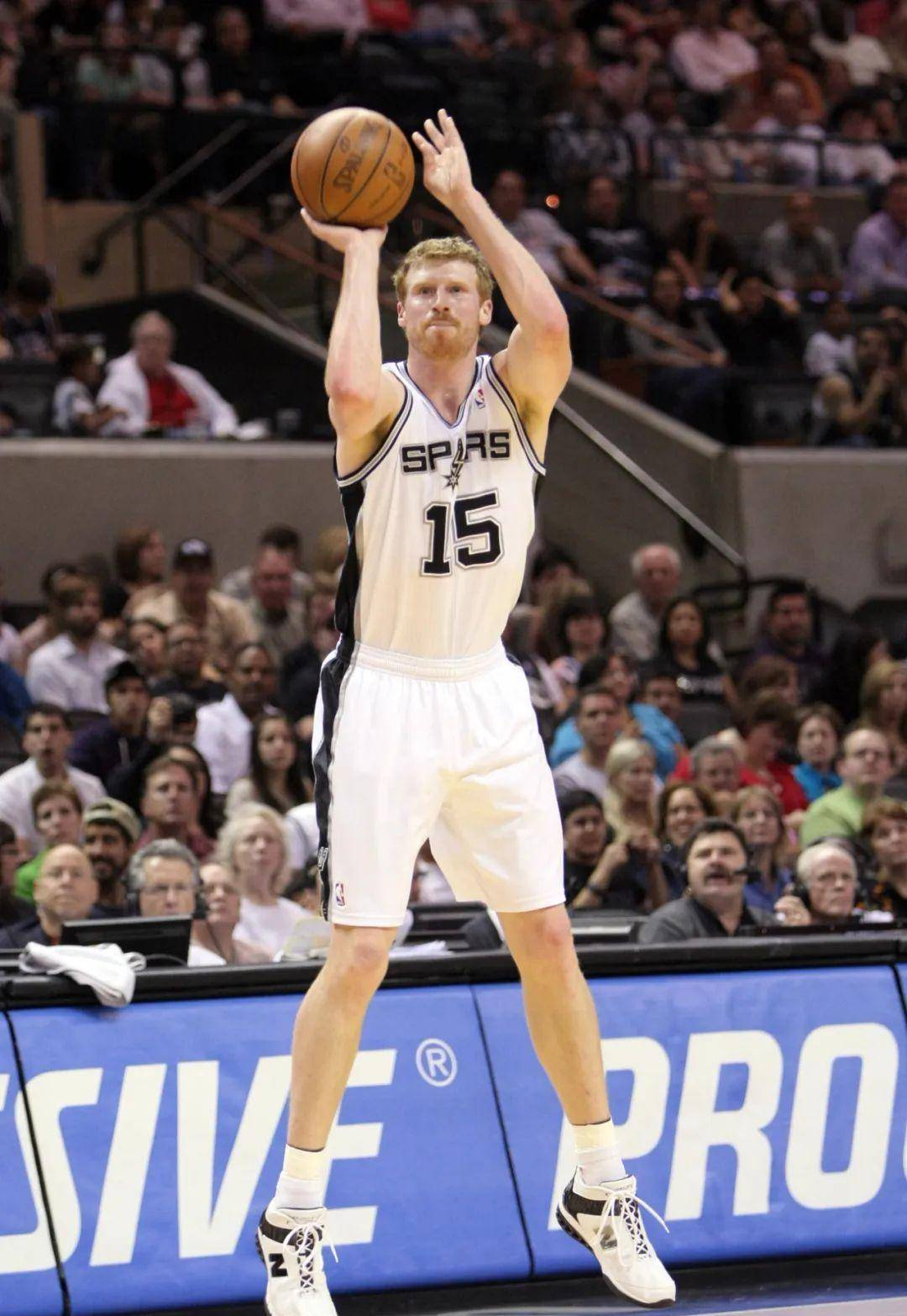 简单说说邓肯的得力内线帮手-从黑暗到黎明的进化_马刺_鲍里斯迪奥