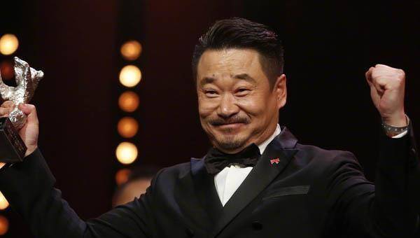 柏林电影节:从外贸公司职员到柏林"影后",咏梅需要一个名字_王景春