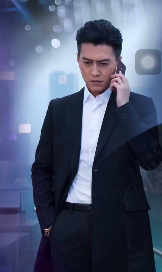 罗晋,黄轩,张鲁一,佟大为,靳东,陈坤,冯绍峰……其中,罗晋有一番大男