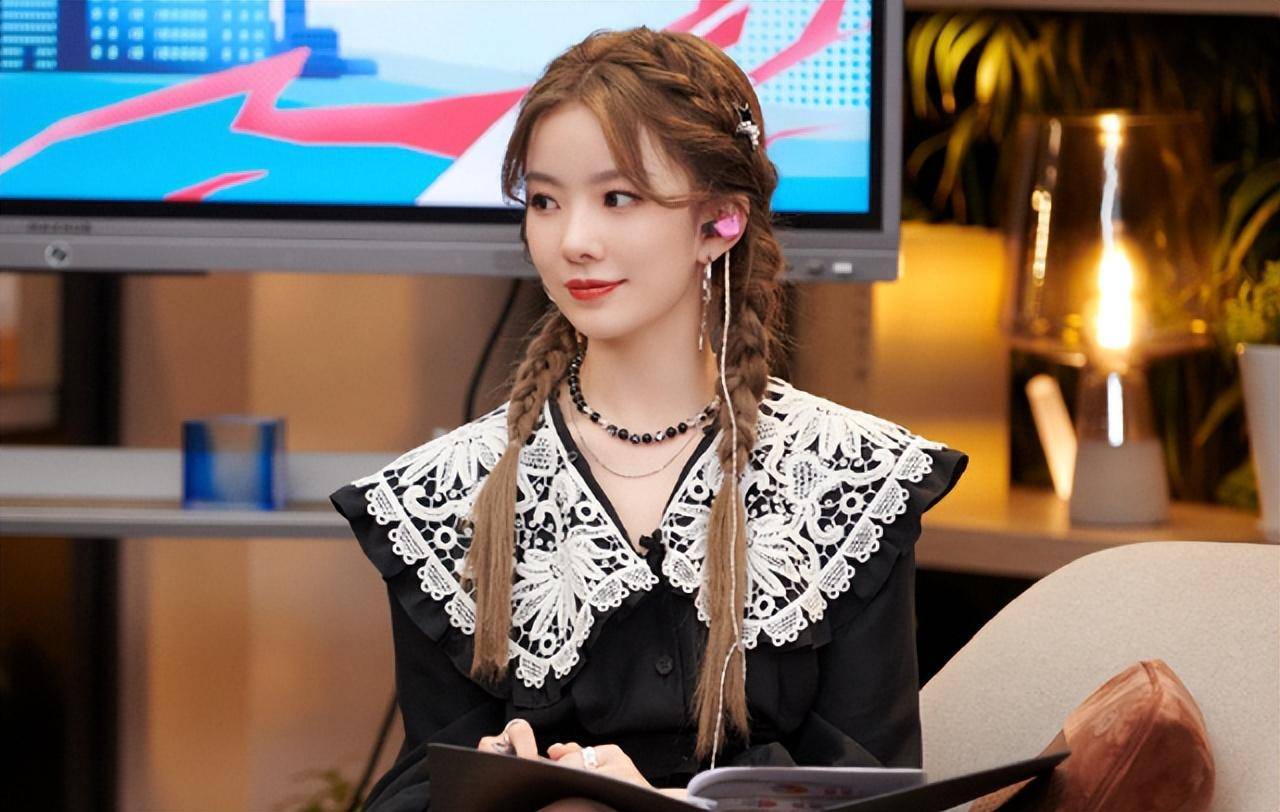 鹿晗宋茜沉默,当众跟资本叫嚣,她凭什么逆转口碑_krystal_郑秀晶_因为