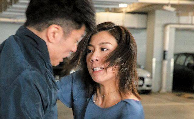 这部以为是仓底炮灰的港剧,很多人开始追了……_袁伟豪_黄智雯_剧中