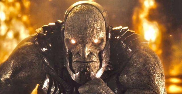 在电影的设定当中,母盒的本质是,天启星的一个非常先进高端的科学仪器