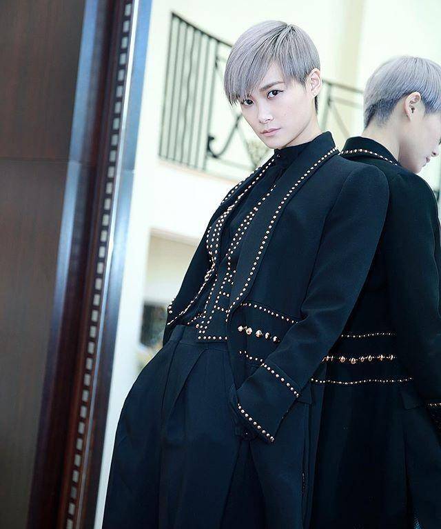 36岁李宇春中年形象越来越中性化,帅气女神还属"春哥"_印象_节目_风格