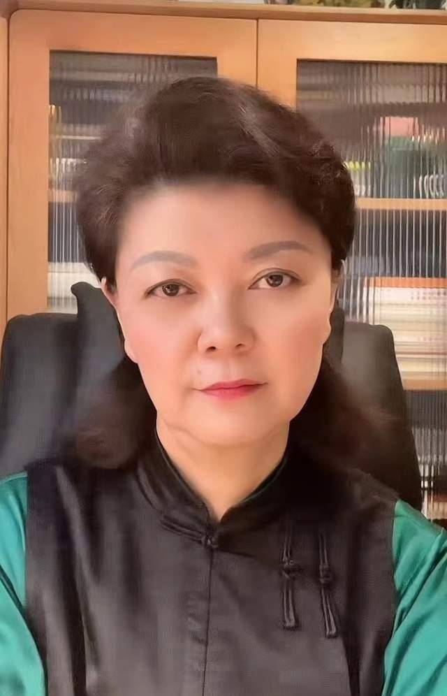 潘夫人喊话造谣者,柴桑再为妹妹许敏鸣不平_网友_投诉_潘律师