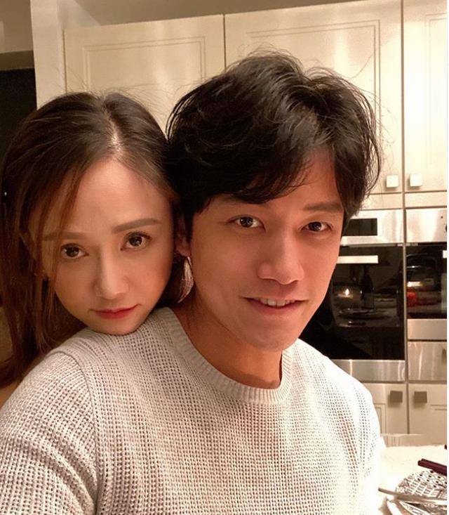 陈乔恩在过去的时光里有粉丝们的陪伴,如今身边有了这位艾伦先生,想必