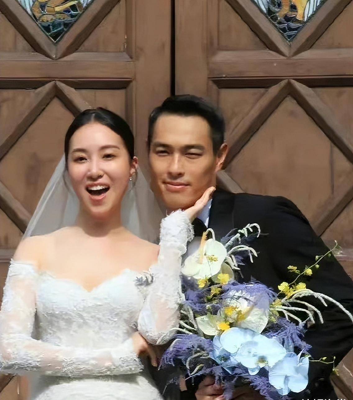 杨佑宁与小7岁妻子补办婚礼,现场大咖云集,林心如陈柏霖到场_明星