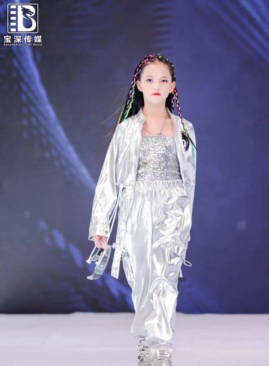 宝深传媒"明星"艺员之"陈彦彤"_舞台_全场_未来