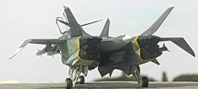 动画《战斗妖精雪风》:ffr-31系列战斗机介绍_战术侦察机_设计_批次