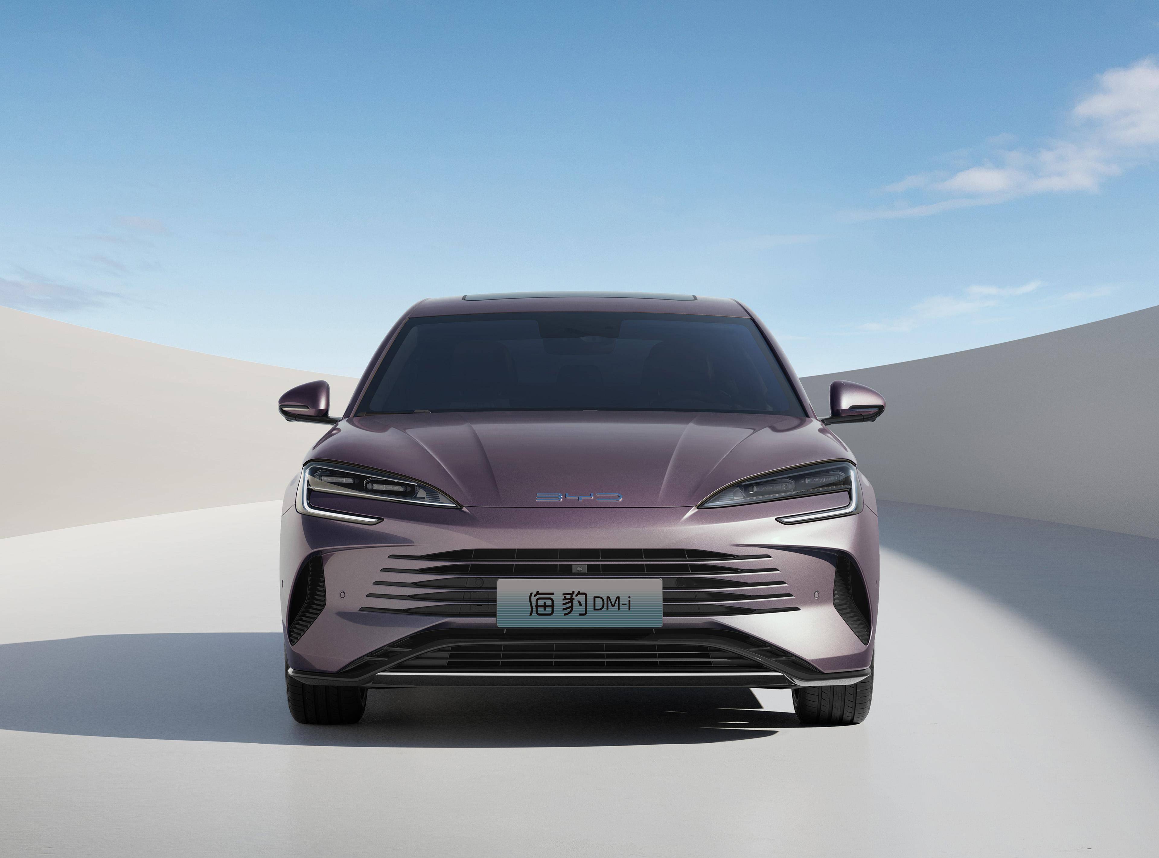 预计售价18万元起 比亚迪海豹dm-i有望8月份预售 选它还是汉dm-i?