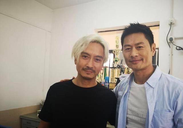 一名低调的老戏骨,曾力压张国荣成影帝,与胡歌对戏也很有演技_谢君豪