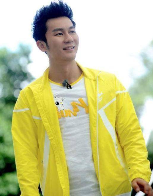 李晨分手后,为何给女子轮椅篮球队打call,网友调侃:肝火旺盛吗_中国