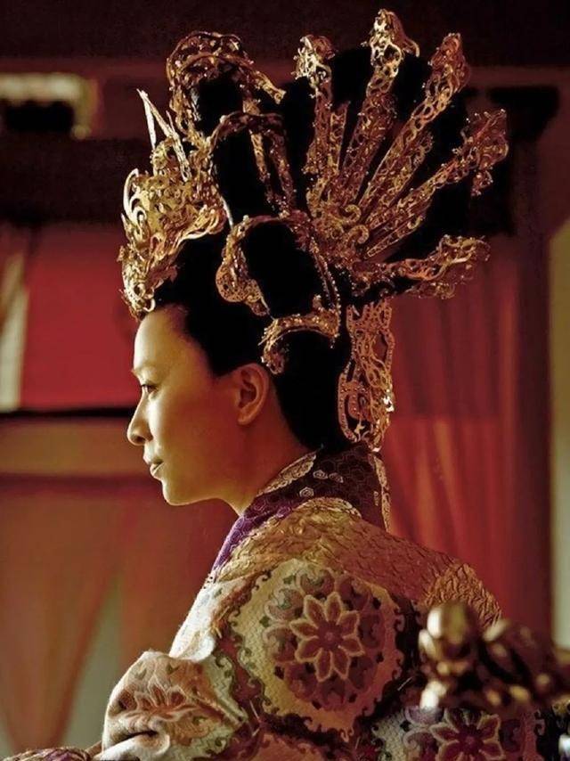 刘嘉玲凭《狄仁杰之通天帝国》,与梁朝伟成影帝影后夫妇_武则天