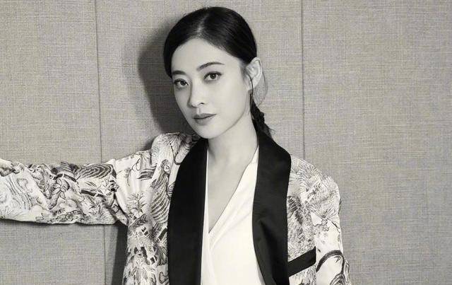 梅婷的颜值分析_线条_样子_鼻头