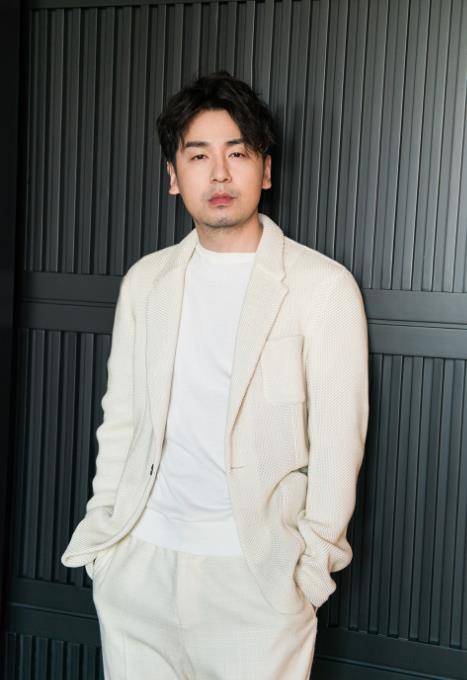 深度剖析:评委为何称赞雷佳音表现?你在玉兰花中脱颖而出吗?