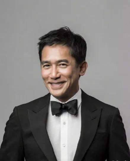 近日梁朝伟宣布无片酬出演newjeans mv,并把它送给韩国粉丝们的小礼物