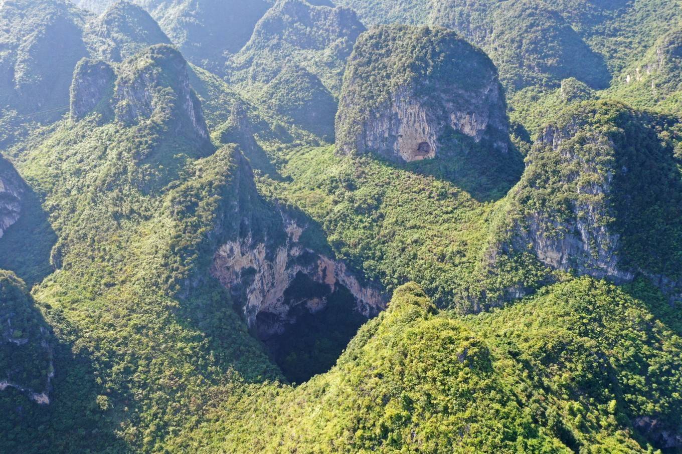 罗磊注册制 大小井_天坑_罗甸_风景