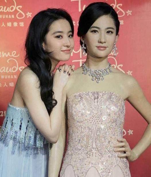 明星蜡像,张艺兴最像,赵丽颖侧面很赞,angelababy丑哭_真人_大妈_漂亮