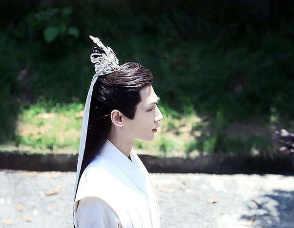 罗云熙再曝古装新剧,《皓衣行》搭档陈飞宇上演师徒情深_楚晚宁_扮相