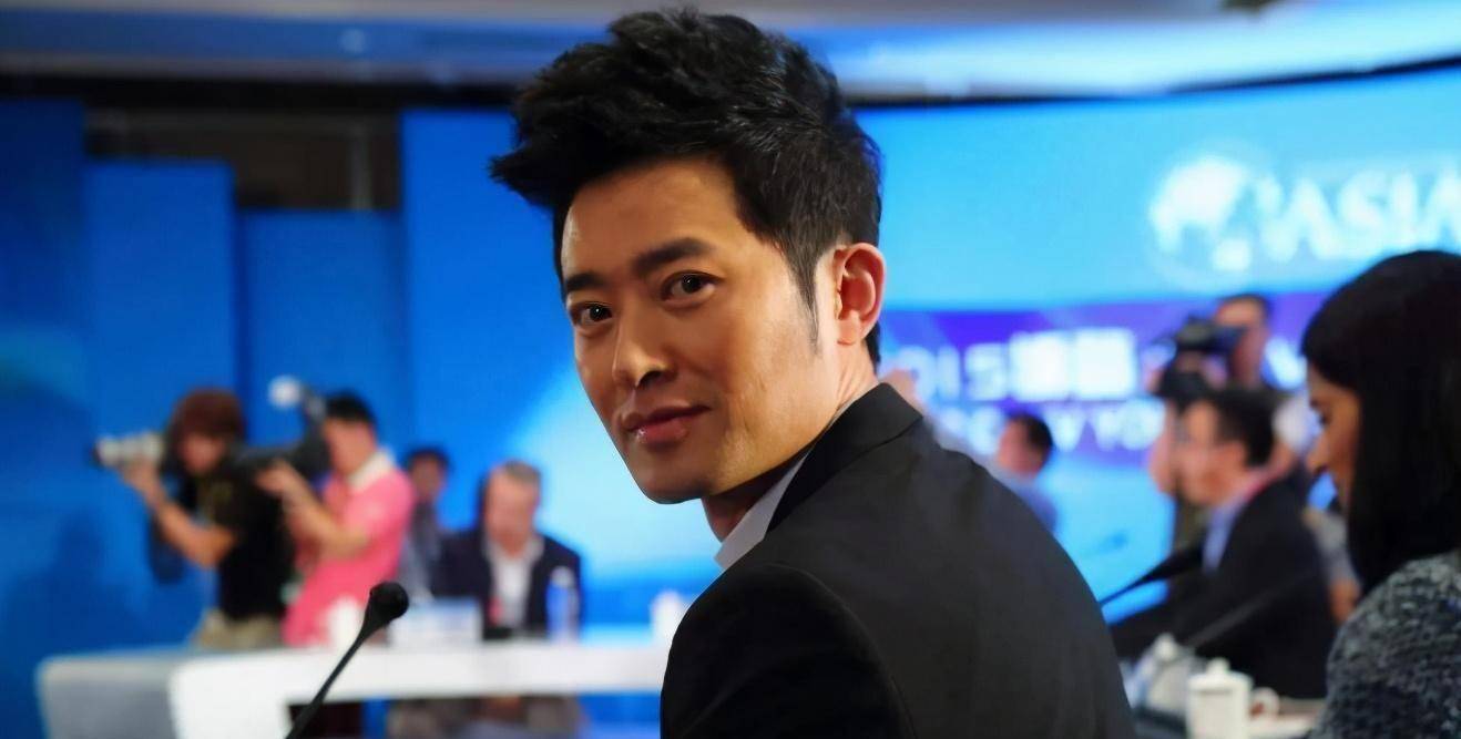 开公司,办杂志,投资华谊,成为中国头号投资人_嘉人_明星_事业