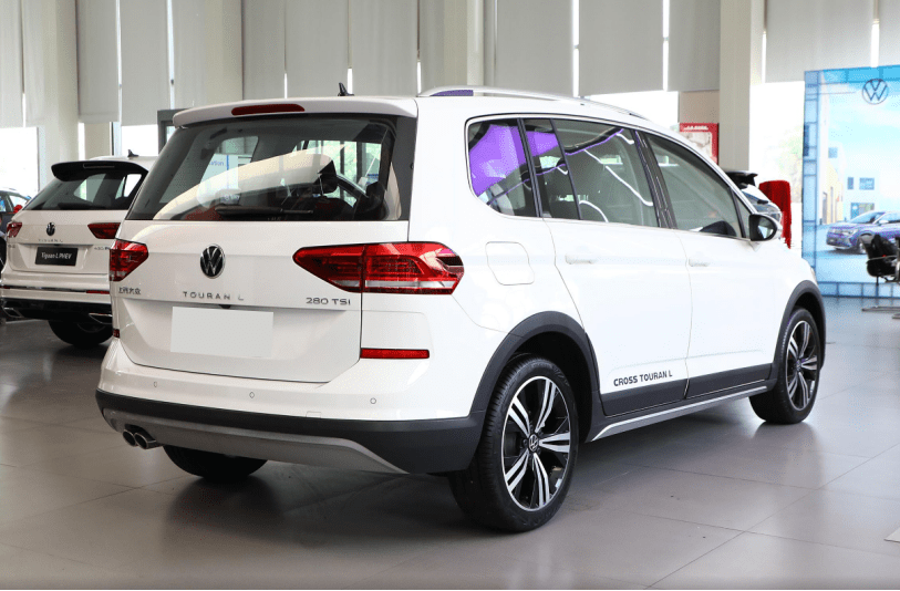 前几天在上汽大众店里看车_搜狐汽车_搜狐网