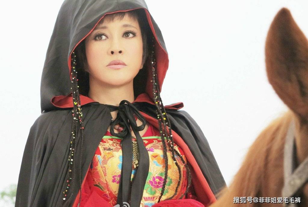 想必让大家印象最深刻的就是《武则天》中,刘晓庆出演的18岁欧阳飞燕