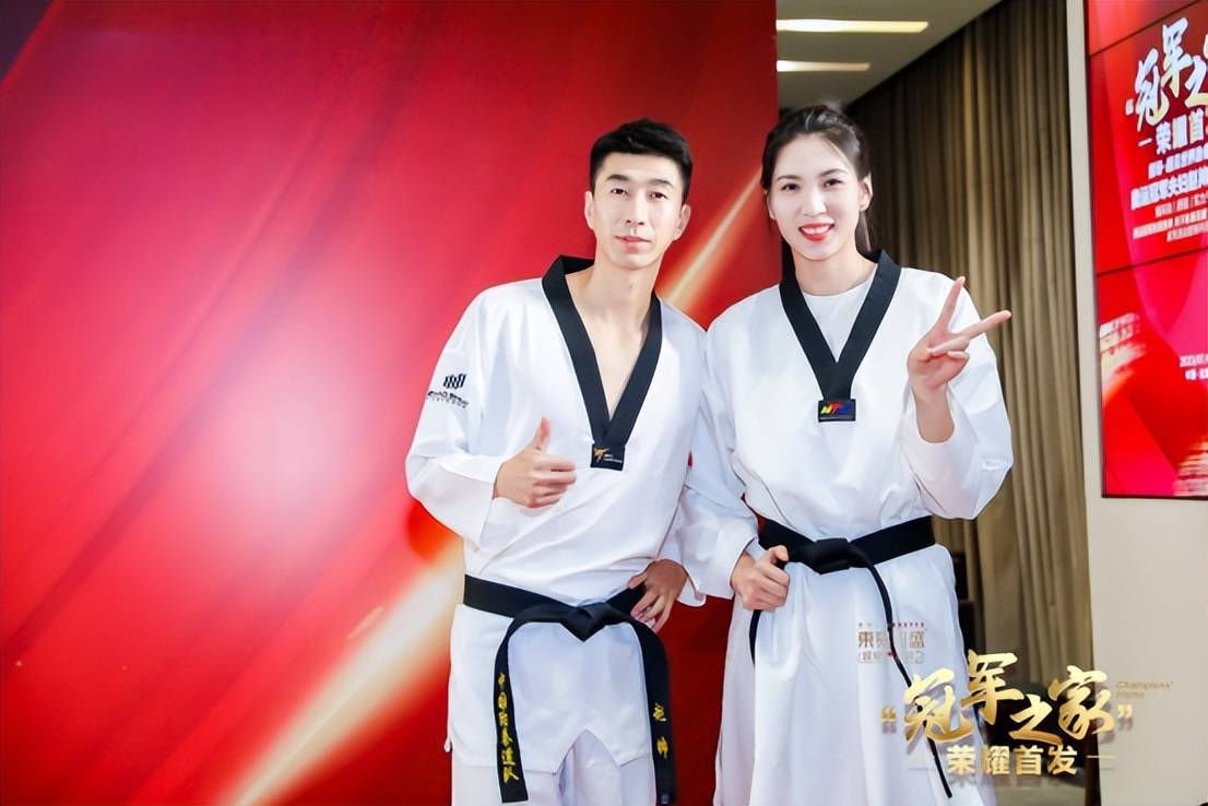 家居新选择 | 奥运冠军赵帅,郑姝音与东易日盛共筑"冠军之家"_运动