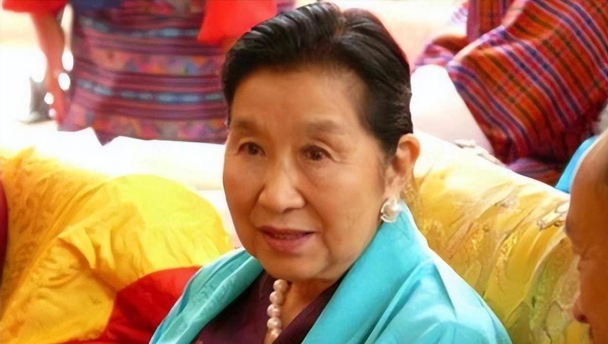 不丹传奇太王太后:失宠被打入冷宫,扶子上位成赢家,93岁仍健在