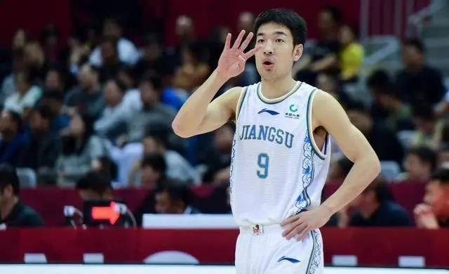 "沧州库里"李林岳,在袁堂文回归后回归后沦为饮水机守护者_四川队
