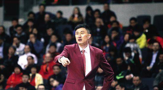 球员时期效力广东14年,杜锋从广东男篮身上赚到多少薪金?