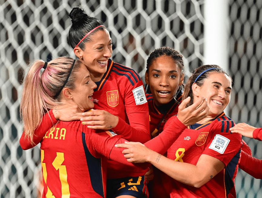 西班牙5-0屠杀赞比亚女足,2连胜出线!