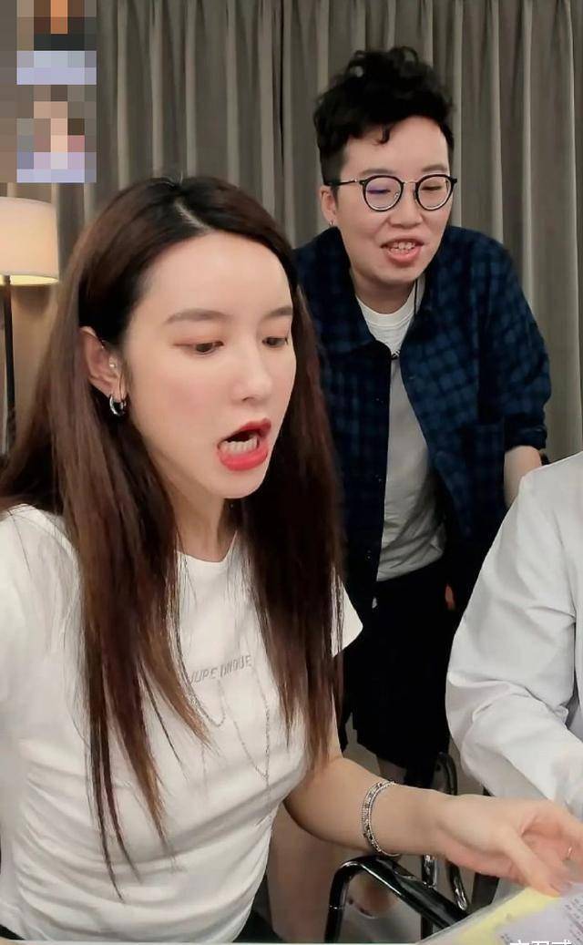 张大奕官宣结婚,蒋凡重回阿里合伙人,只有董花花出局_丈夫_妻子_新婚