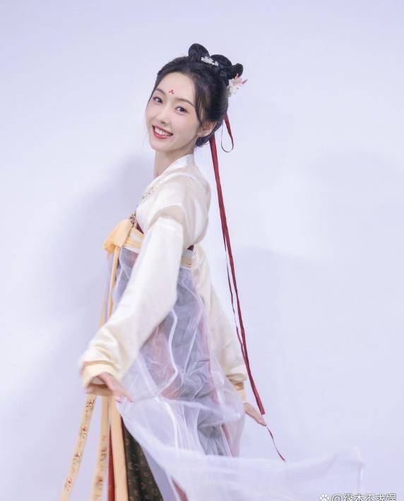 袁冰妍_张予曦_李小冉