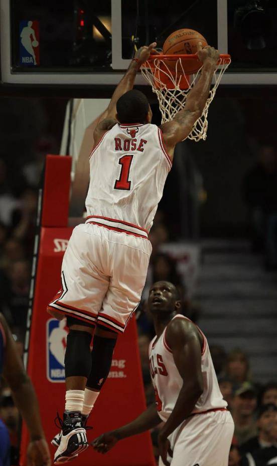 nba赛场的倔强玫瑰_罗斯·德里克_球员_芝加哥公牛队