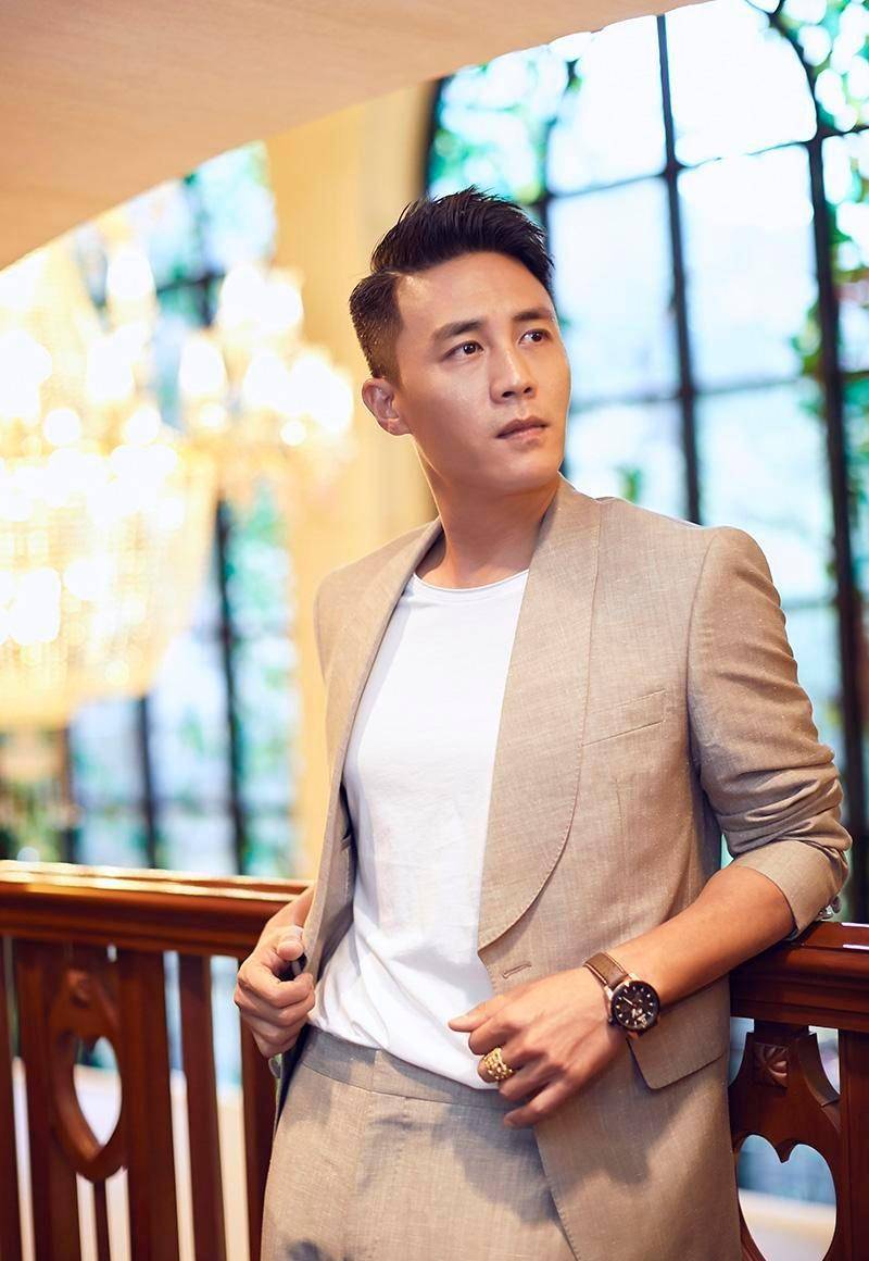 他曾是娱乐圈公认的"花心大萝卜",却爱上了比自己大7岁的女人_杜淳