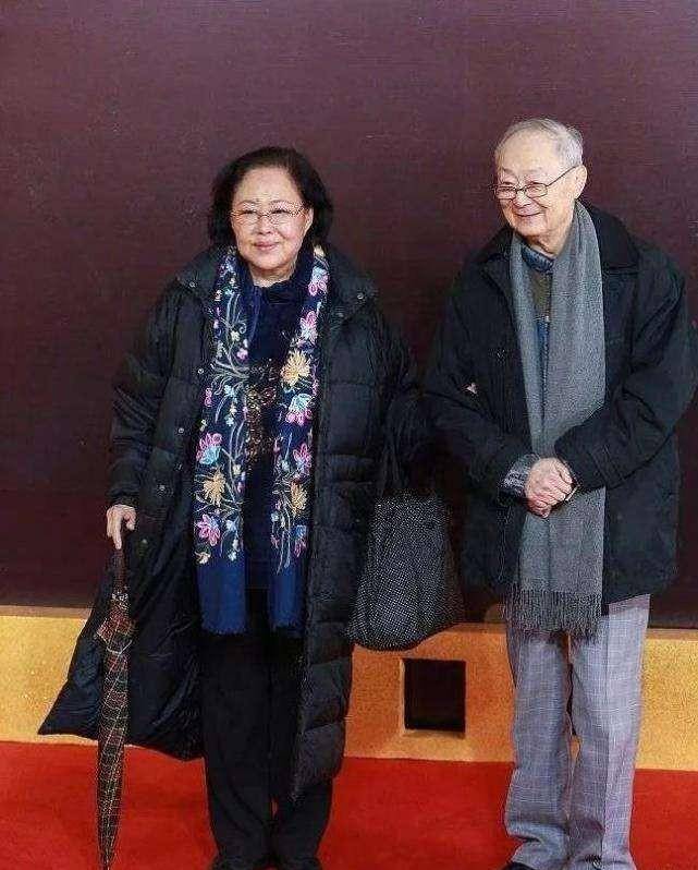年,斯琴高娃嫁给了敖醒晨,后来分手(1)1968年,斯琴高娃嫁给了孙天相