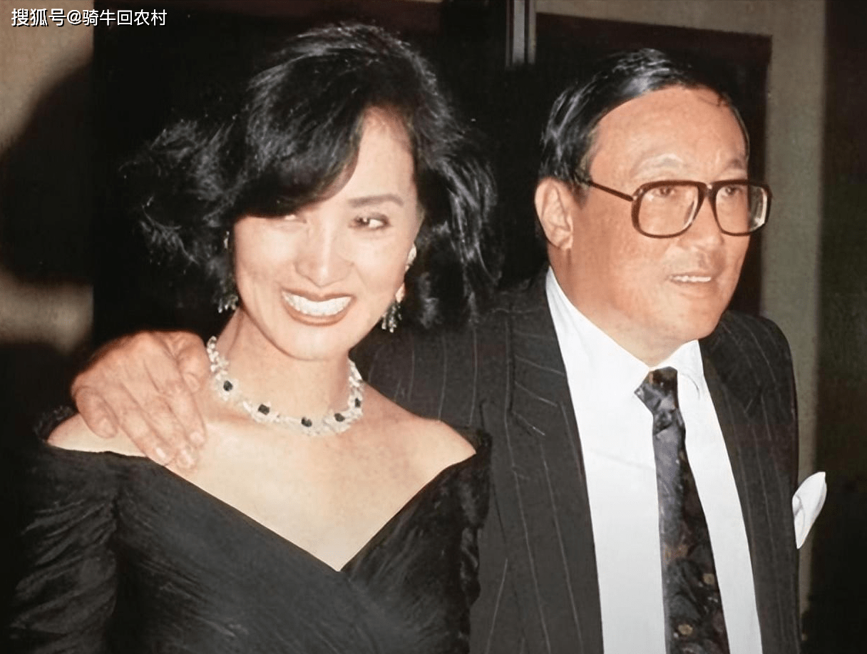 何莉莉:忍耐丈夫出轨43年不离婚,熬死丈夫,她展开对小三的报复_赵世光