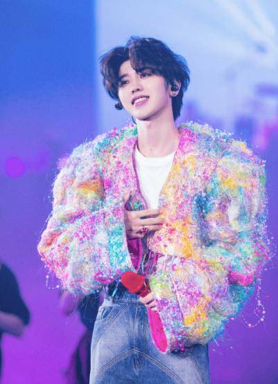 王一博直播自证清白,路演临时取消原因曝光_网友_工作_蔡徐坤