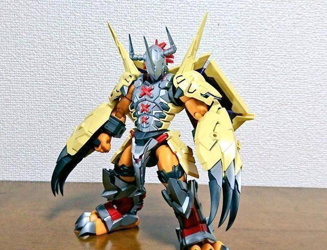 数码宝贝:堪称系列最帅的战斗暴龙兽手办骗氪太强被帅了一脸_素组