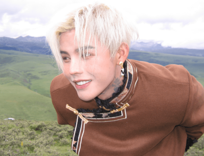 网红殷世航,欲拍摄短剧出道,却因负面黑料,遭审核人员"打脸"_直播